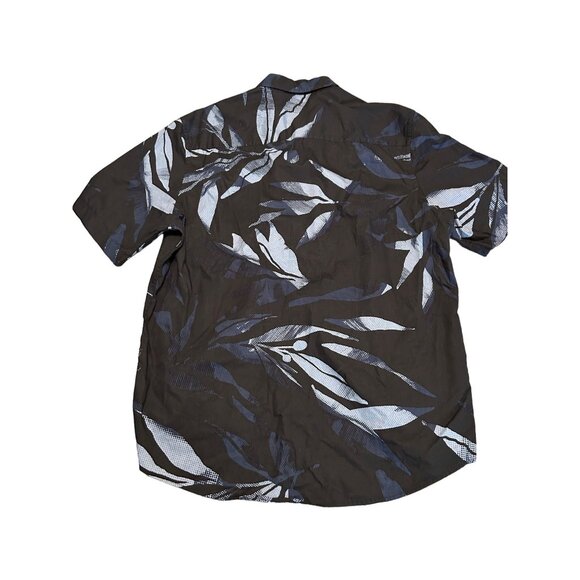 Men's Large Terrain Short Sleeve Button Front Shirt, Created for Macy's - Picture 3 of 4